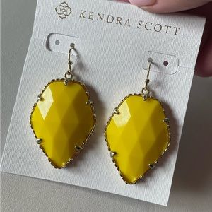 Kendra Scott Yellow Corleys 💛
